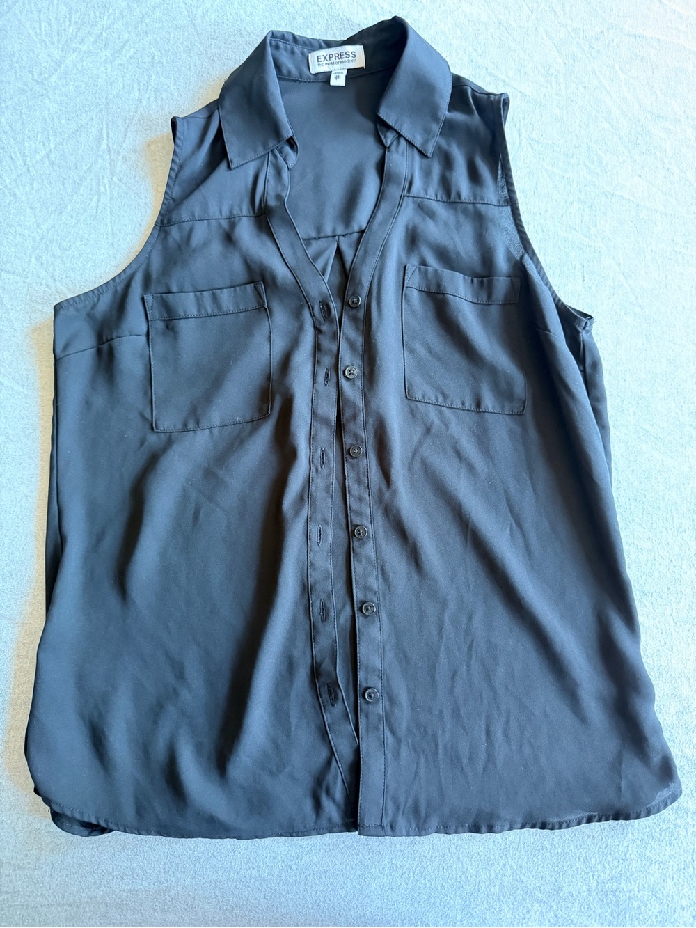 Express Men's Sleeveless Button-Down Shirt in Charcoal